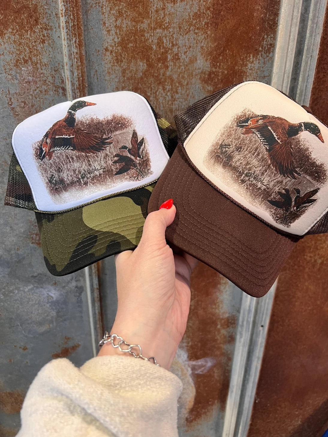 Camo duck trucker